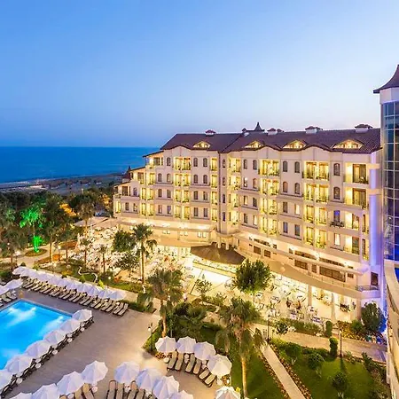 Hotel Bella & 5*